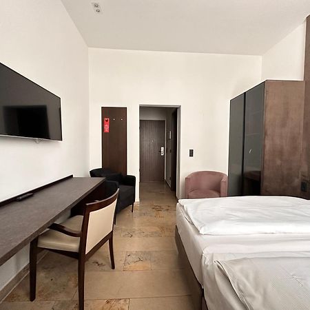 Devin Art Hotel Dusseldorf Ngoại thất bức ảnh