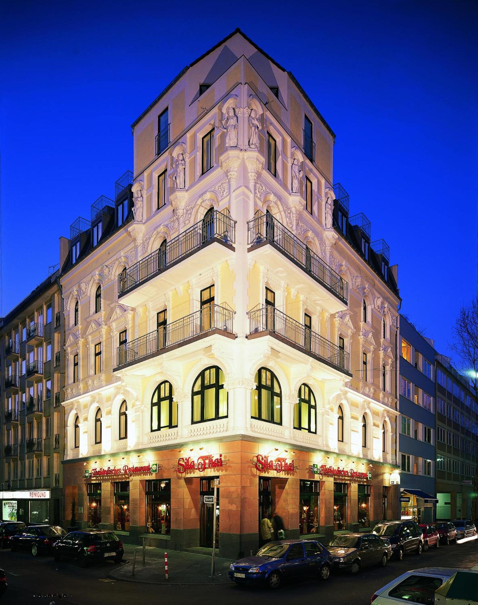 Devin Art Hotel Dusseldorf Ngoại thất bức ảnh